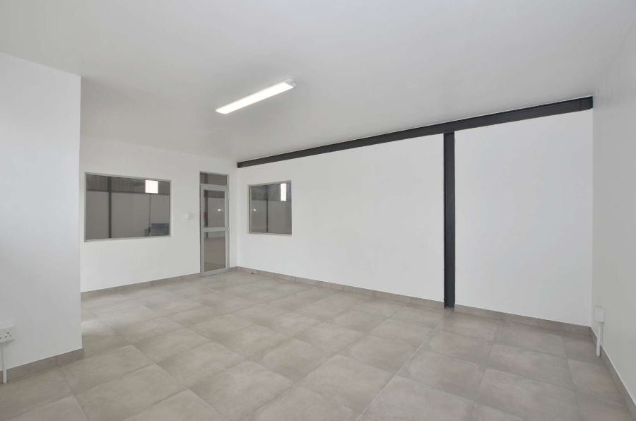To Let Commercial Property for Rent in Dal Josafat Western Cape